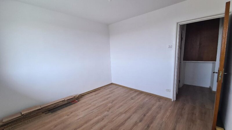 Prelungirea Ghencea, 3 camere, etaj 5/10.
